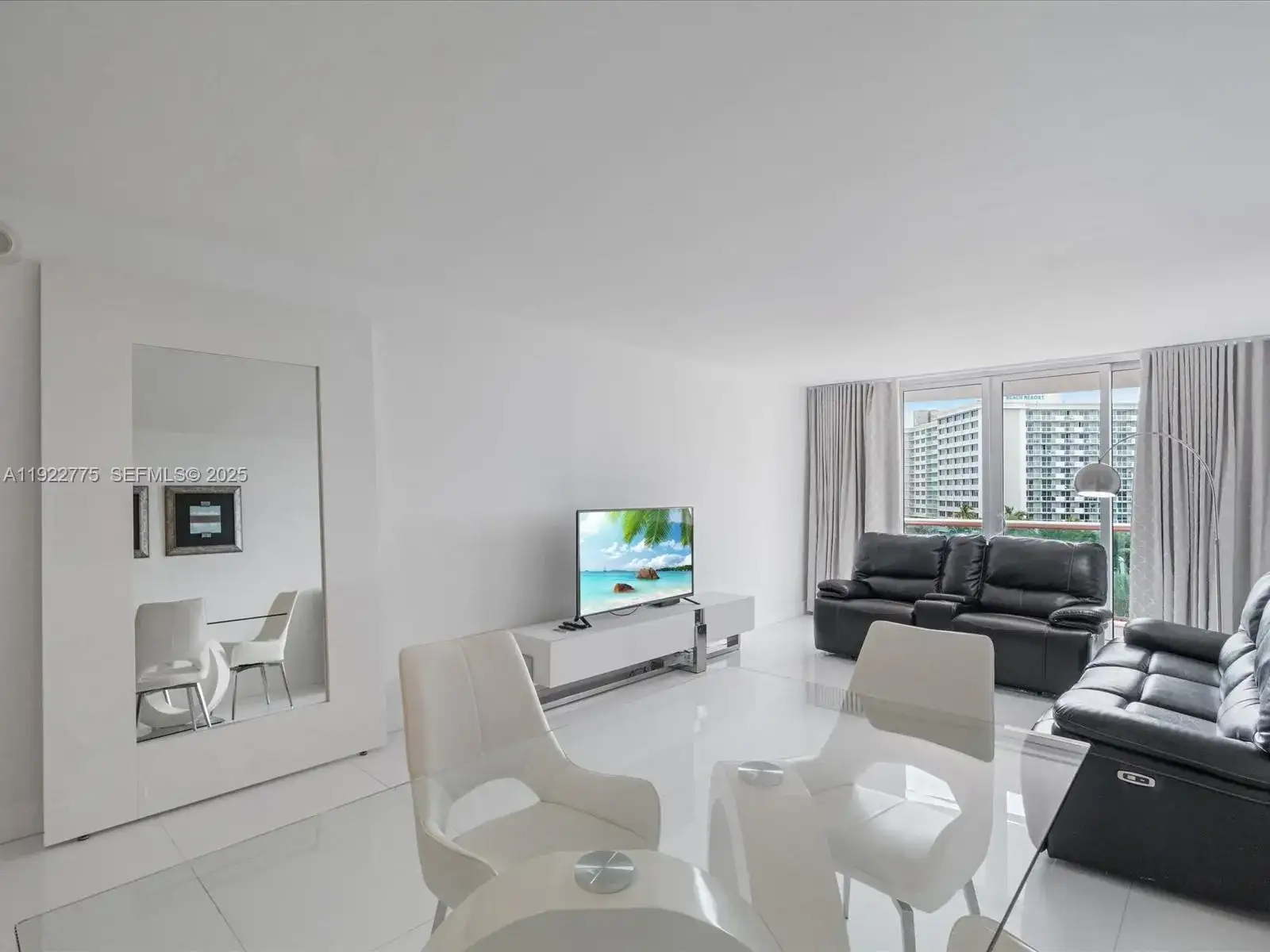 19370 E Collins Ave # 627, Sunny Isles Beach FL 33160 photo 2