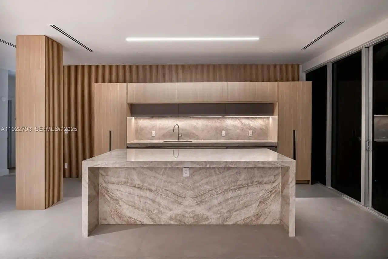 465 Brickell Ave # 5701, Miami FL 33131 photo 4