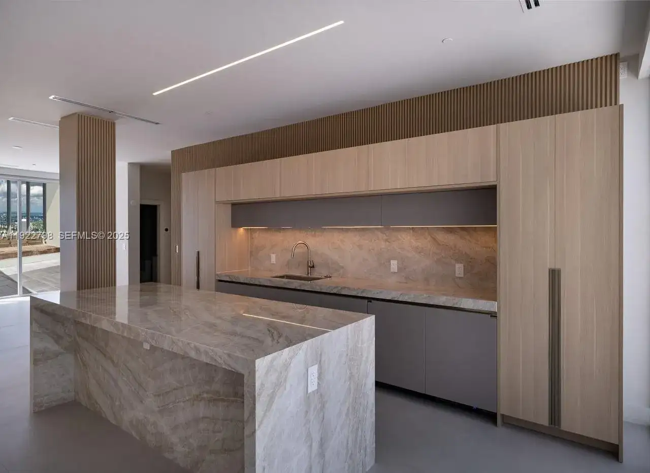 465 Brickell Ave # 5701, Miami FL 33131 photo 5