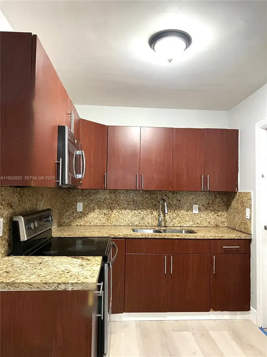9710 SW SW 161 ST, Miami FL 33157 photo 4