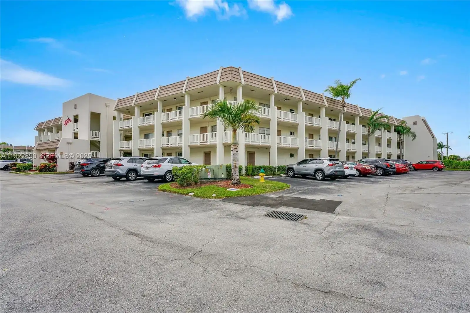 6890 Royal Palm Blvd # 109H, Margate FL 33063 photo 2