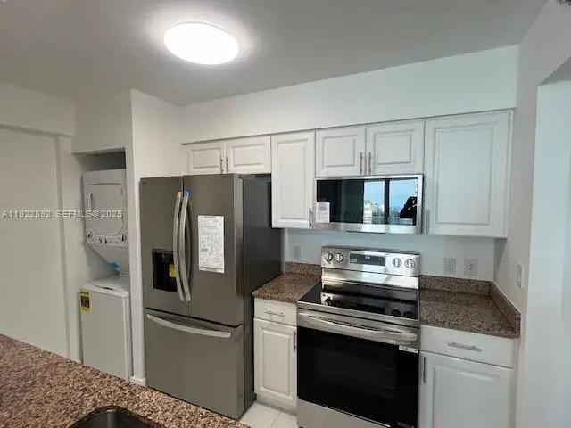 1155 Brickell Bay Dr # 3205, Miami FL 33131