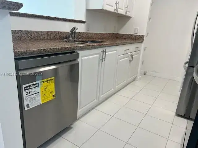 1155 Brickell Bay Dr # 3205, Miami FL 33131 photo 4