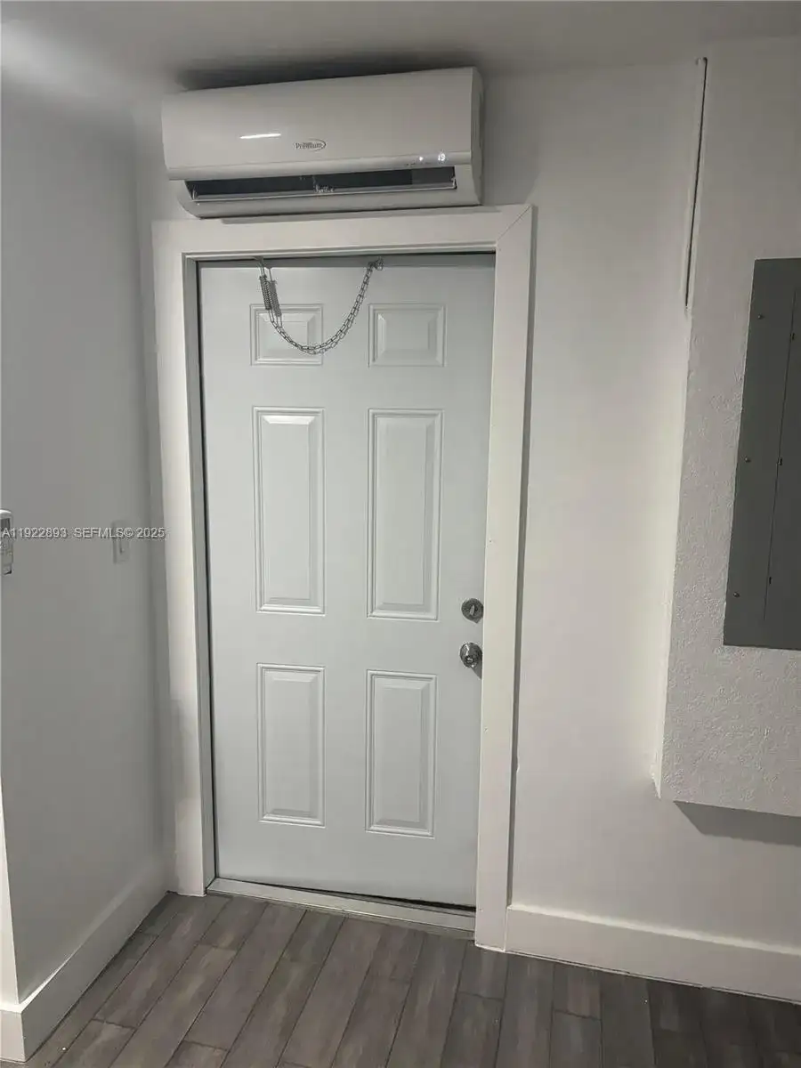 15535 SW 10th St, Miami FL 33194 photo 5