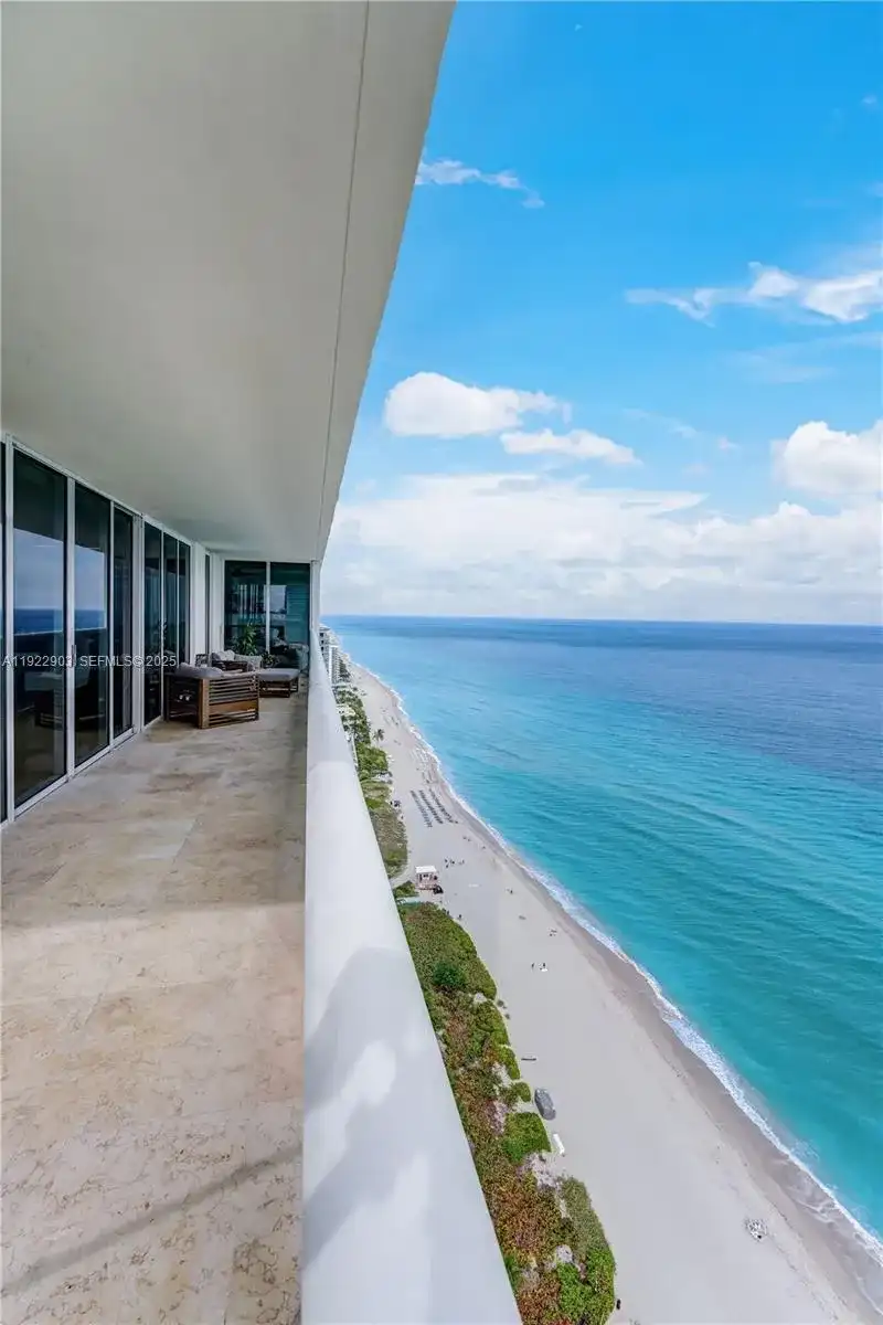 1830 S Ocean Dr # 3002, Hallandale Beach FL 33009