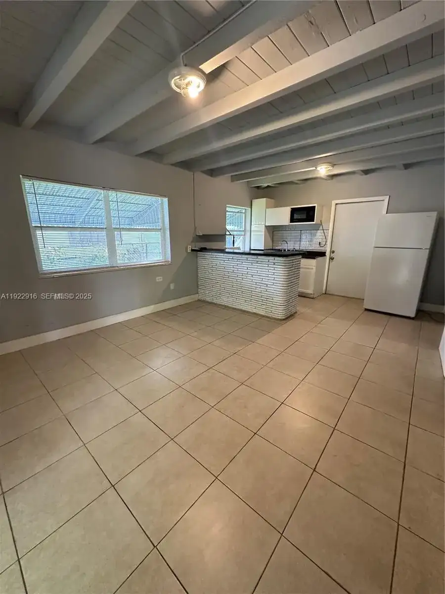 2304 NE 135th Ln, North Miami Beach FL 33181 photo 5