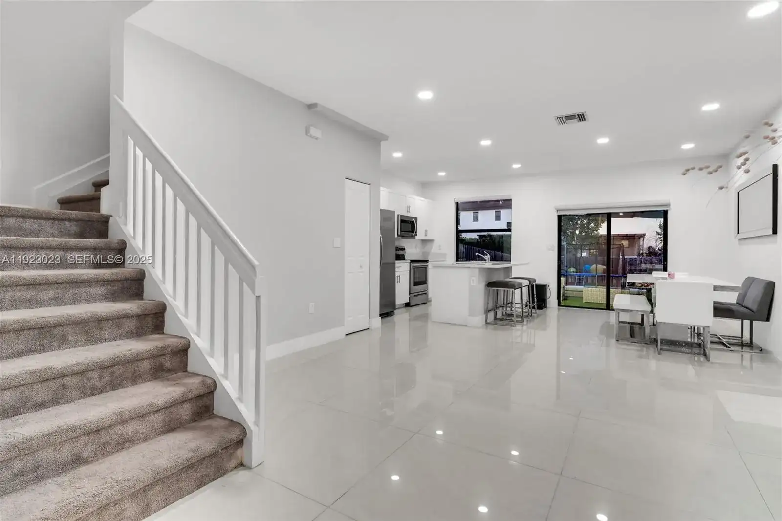 25447 SW 109th Ave, Homestead FL 33032 photo 4