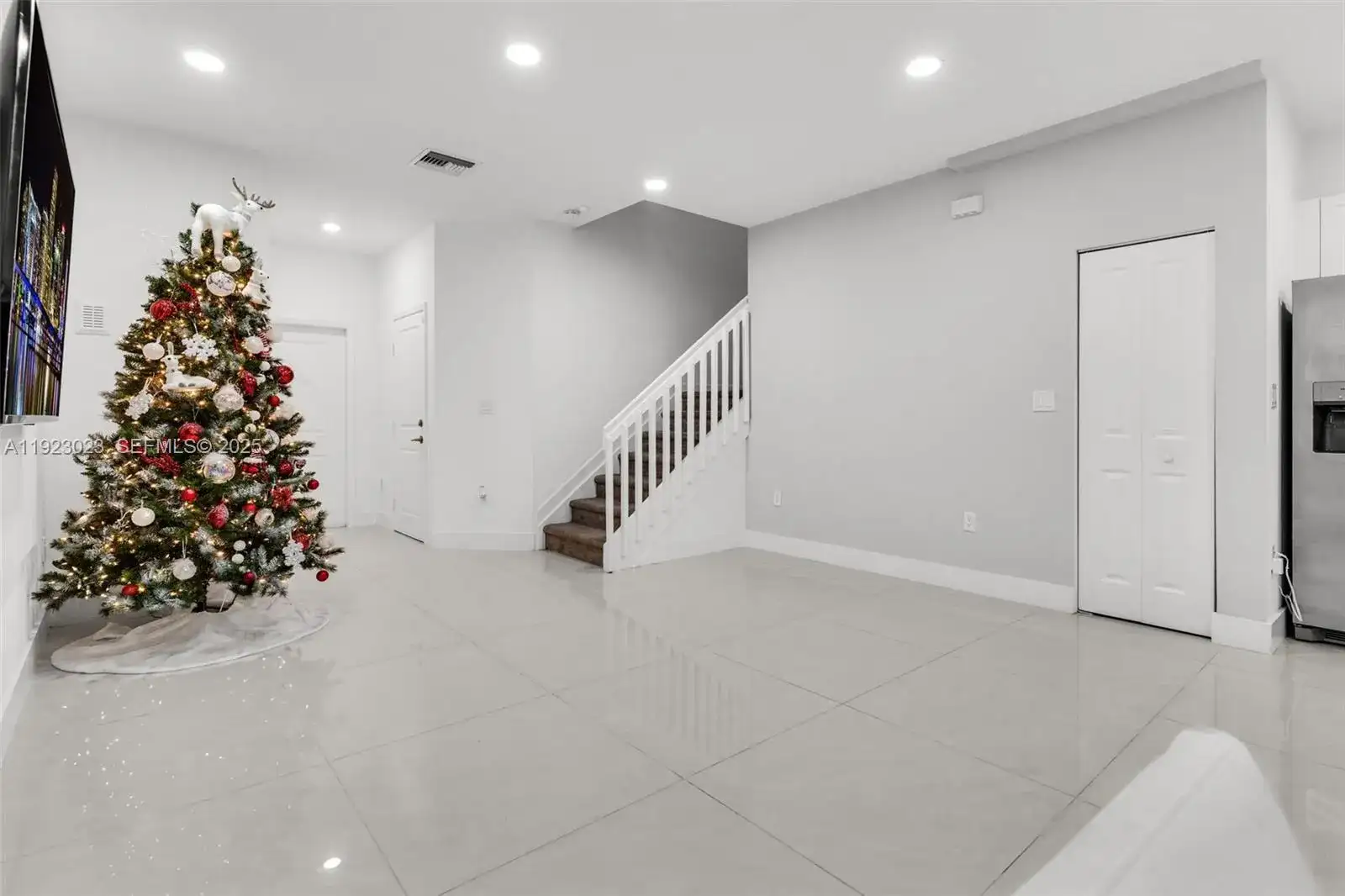 25447 SW 109th Ave, Homestead FL 33032 photo 5