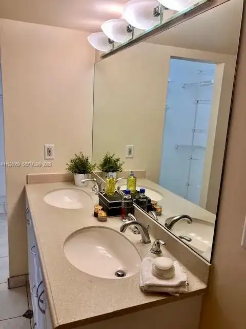 3910 Inverrary Blvd # B, Lauderhill FL 33319 photo 3