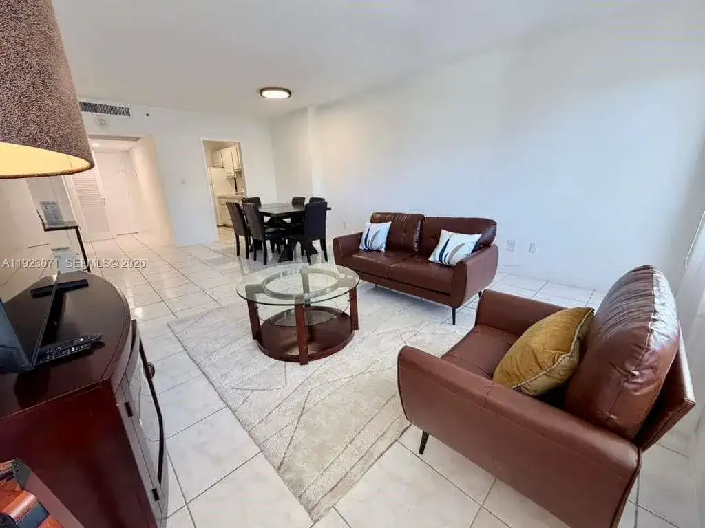 100 Lincoln Rd # 541, Miami Beach FL 33139 photo 4