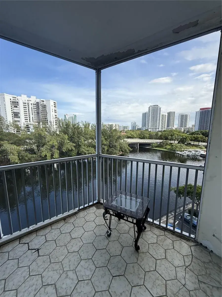 300 Diplomat Parkway 300 # 712, Hallandale Beach FL 33009