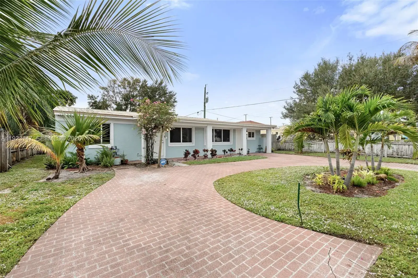 112 Milton St, Lantana FL 33462 photo 4