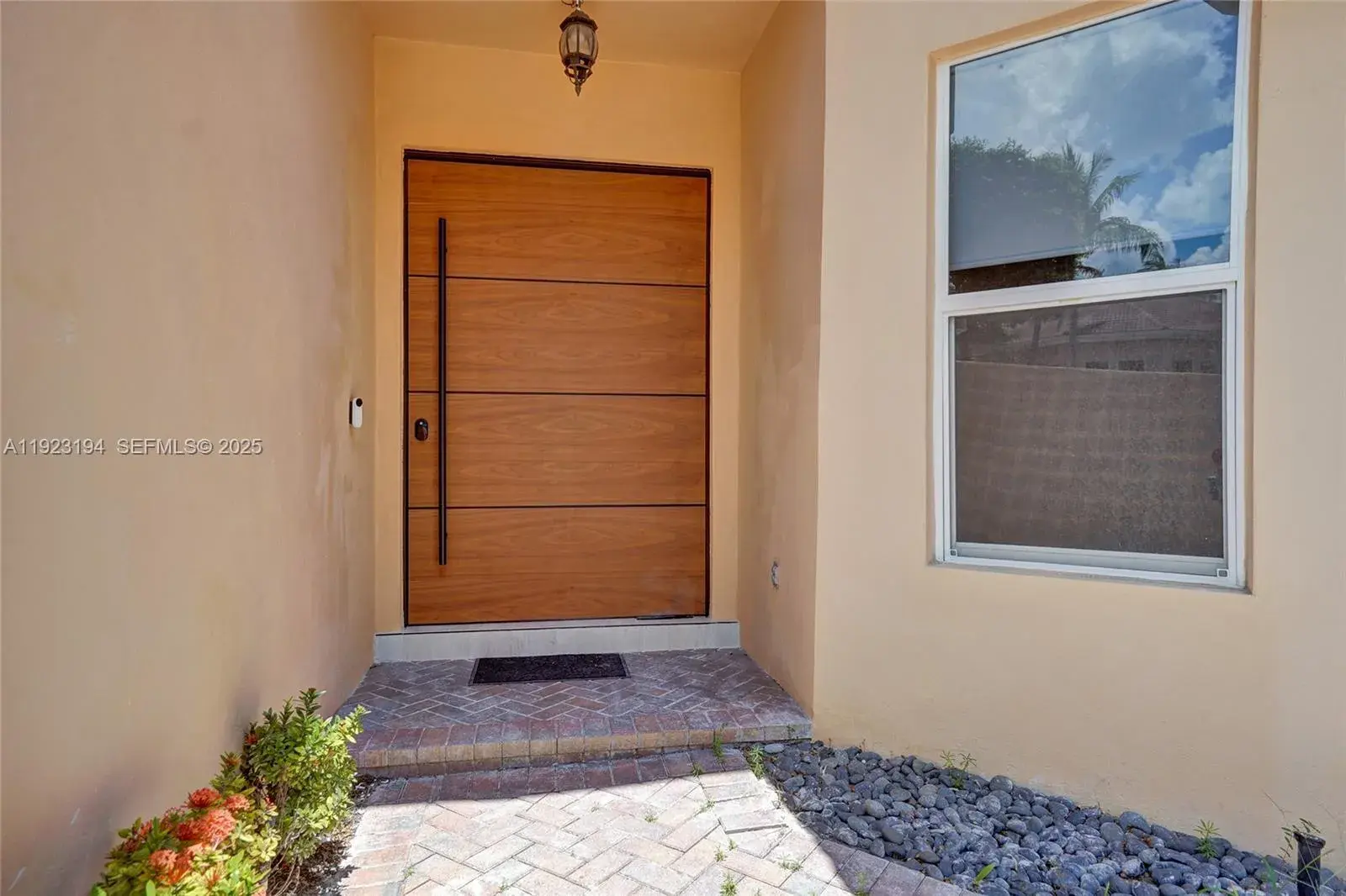 3757 NE 208 Te, Aventura FL 33180