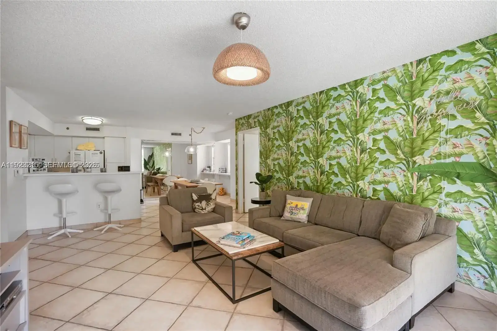 19555 E Country Club Dr # 8502, Aventura FL 33180 photo 4