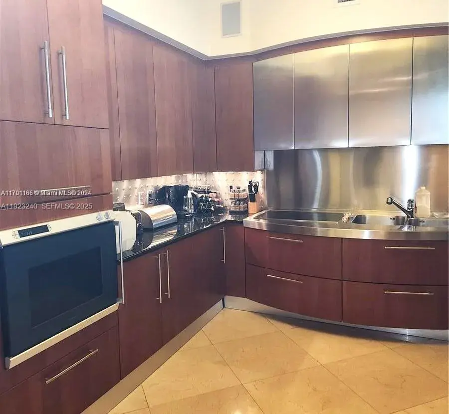 18101 Collins Ave # 1608, Sunny Isles Beach FL 33160