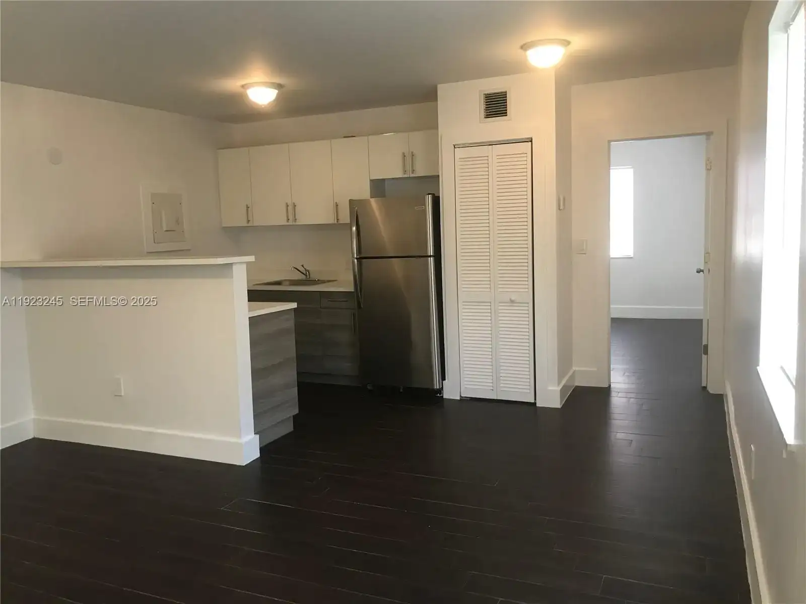 1040 NW 3rd Ave # 7, Miami FL 33136 photo 5
