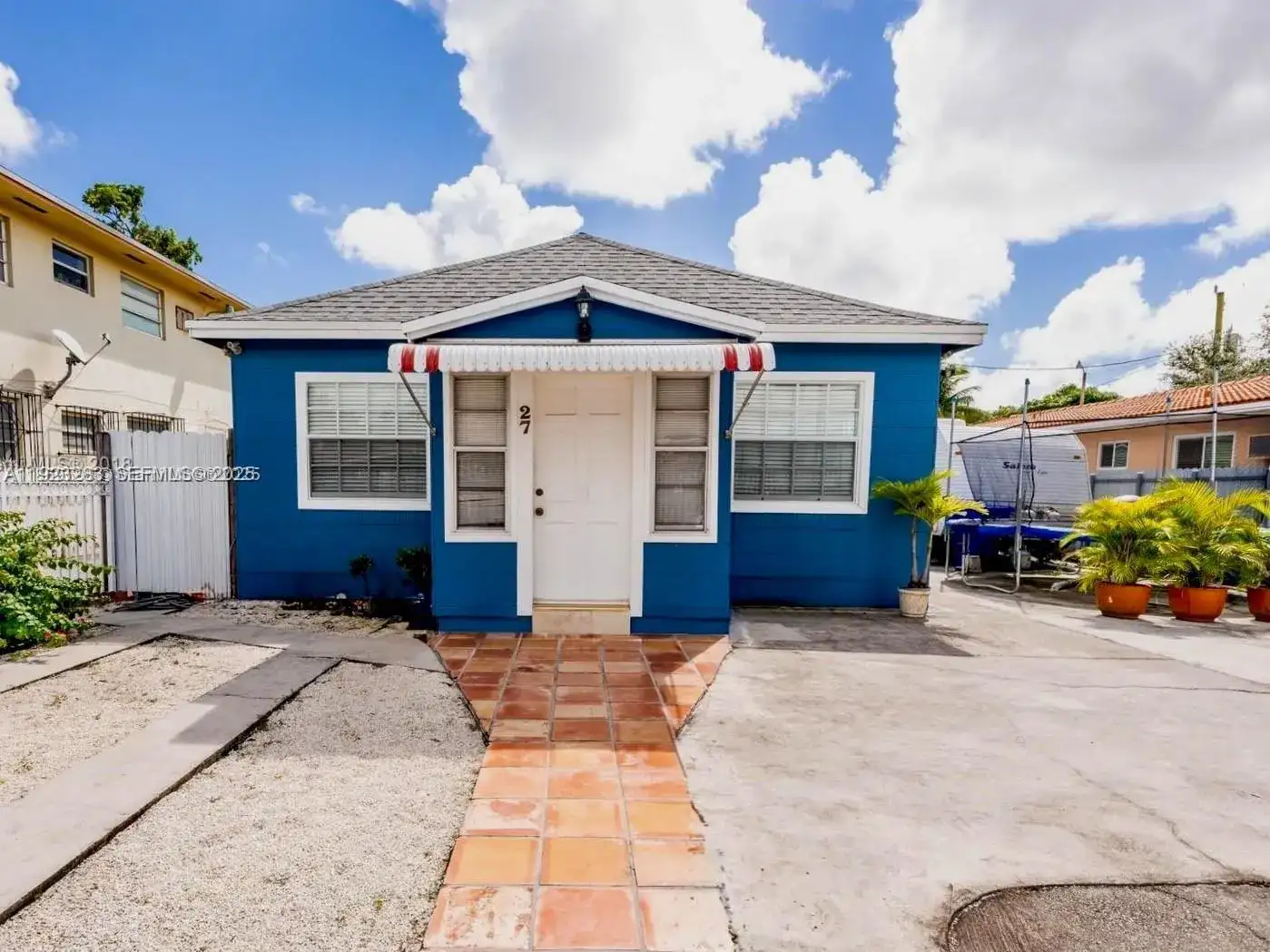 27 SW 55th Ave Rd, Miami FL 33134 photo 2
