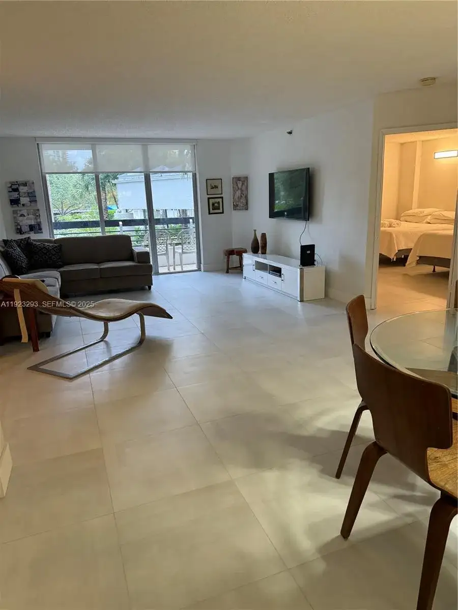 3600 Mystic Pointe Dr # 208, Aventura FL 33180 photo 5
