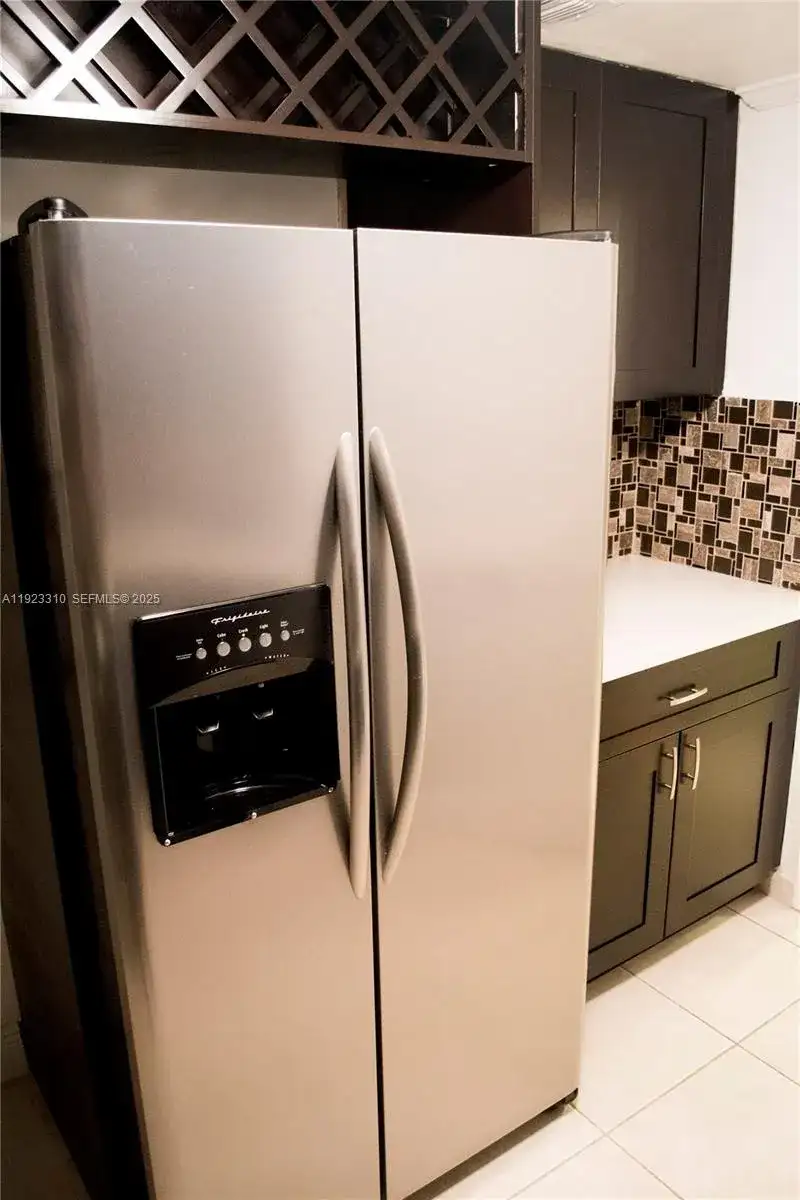 825 Brickell Bay Dr # 750, Miami FL 33131 photo 3