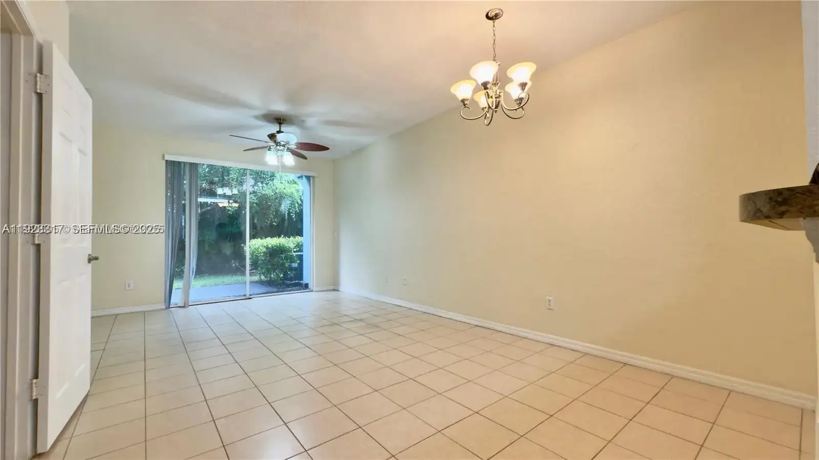 1918 Alamanda Way, Riviera Beach FL 33404 photo 5