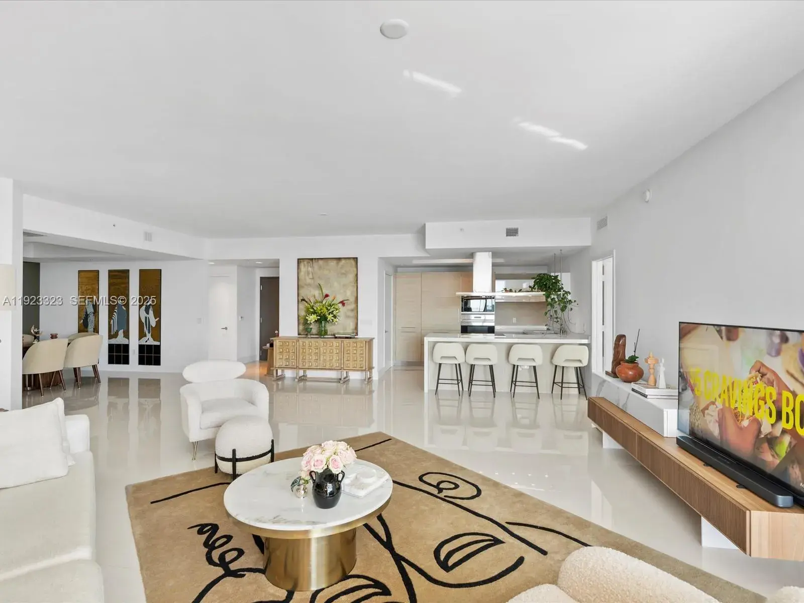 17111 Biscayne Blvd # 1104, North Miami Beach FL 33160