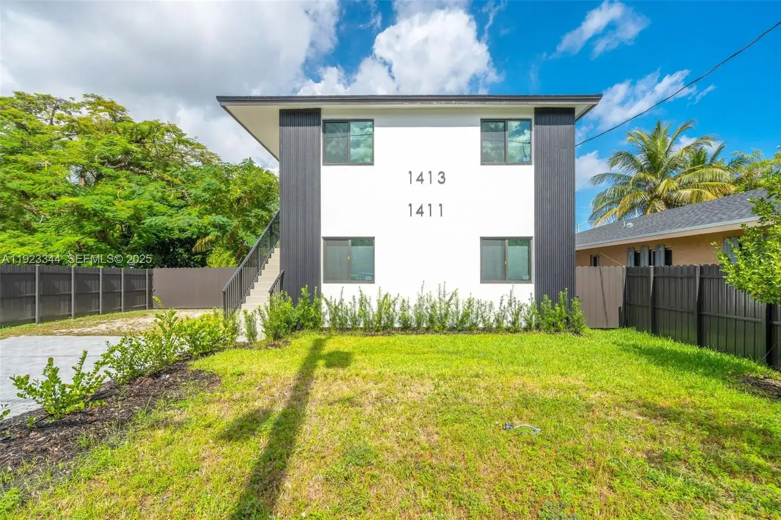 1411 NW 40th St # A, Miami FL 33142 photo 2