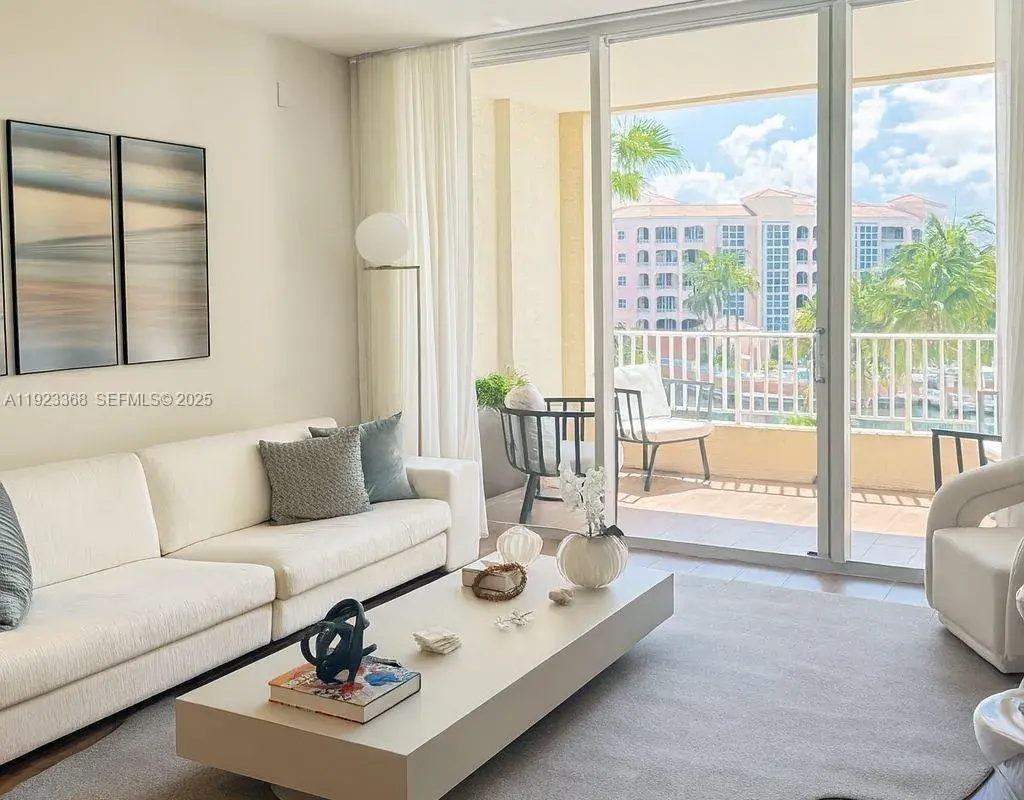 711 Crandon Blvd # 401, Key Biscayne FL 33149