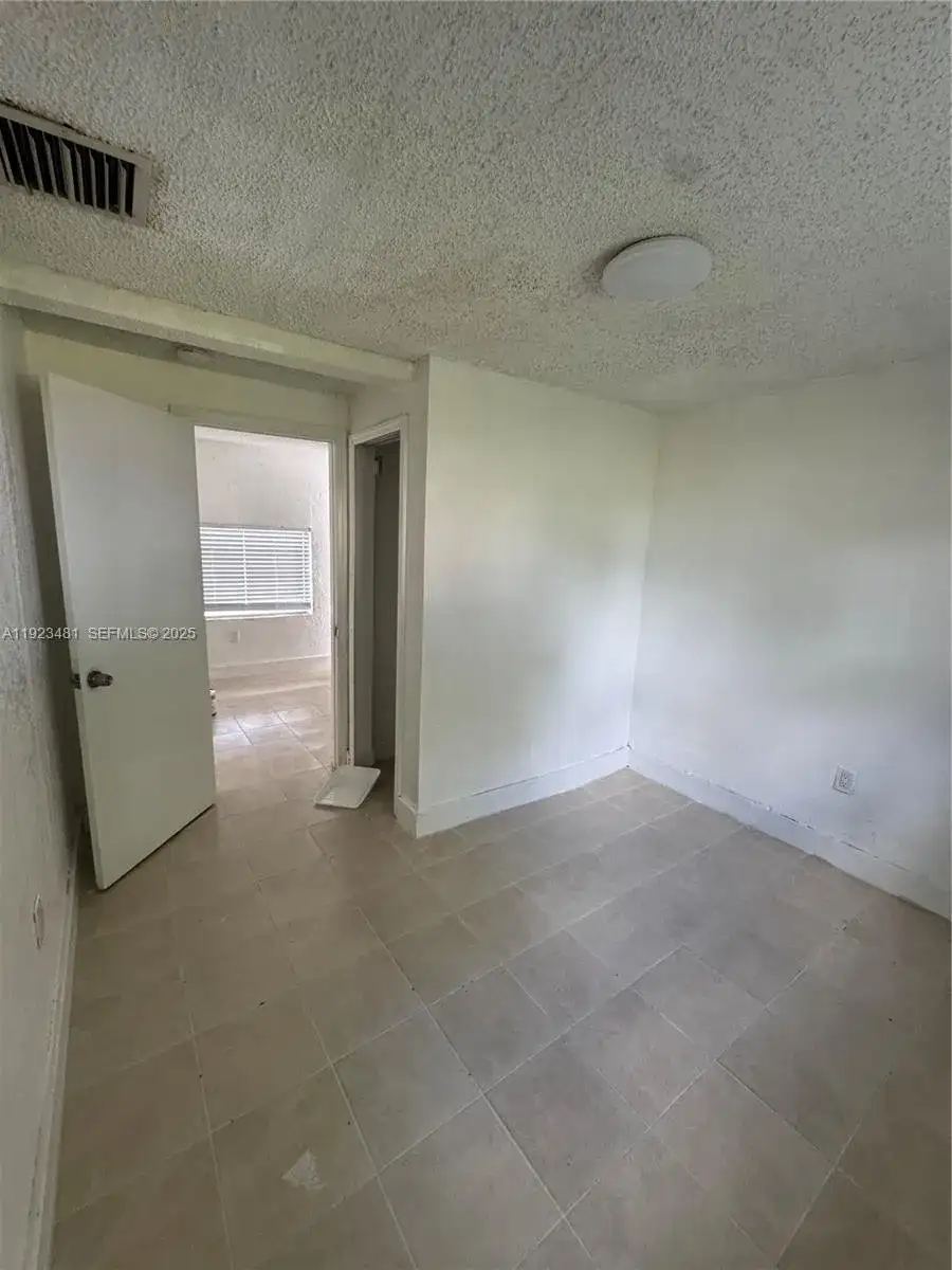 6027 NW 22nd Ave # 0, Miami FL 33142 photo 2