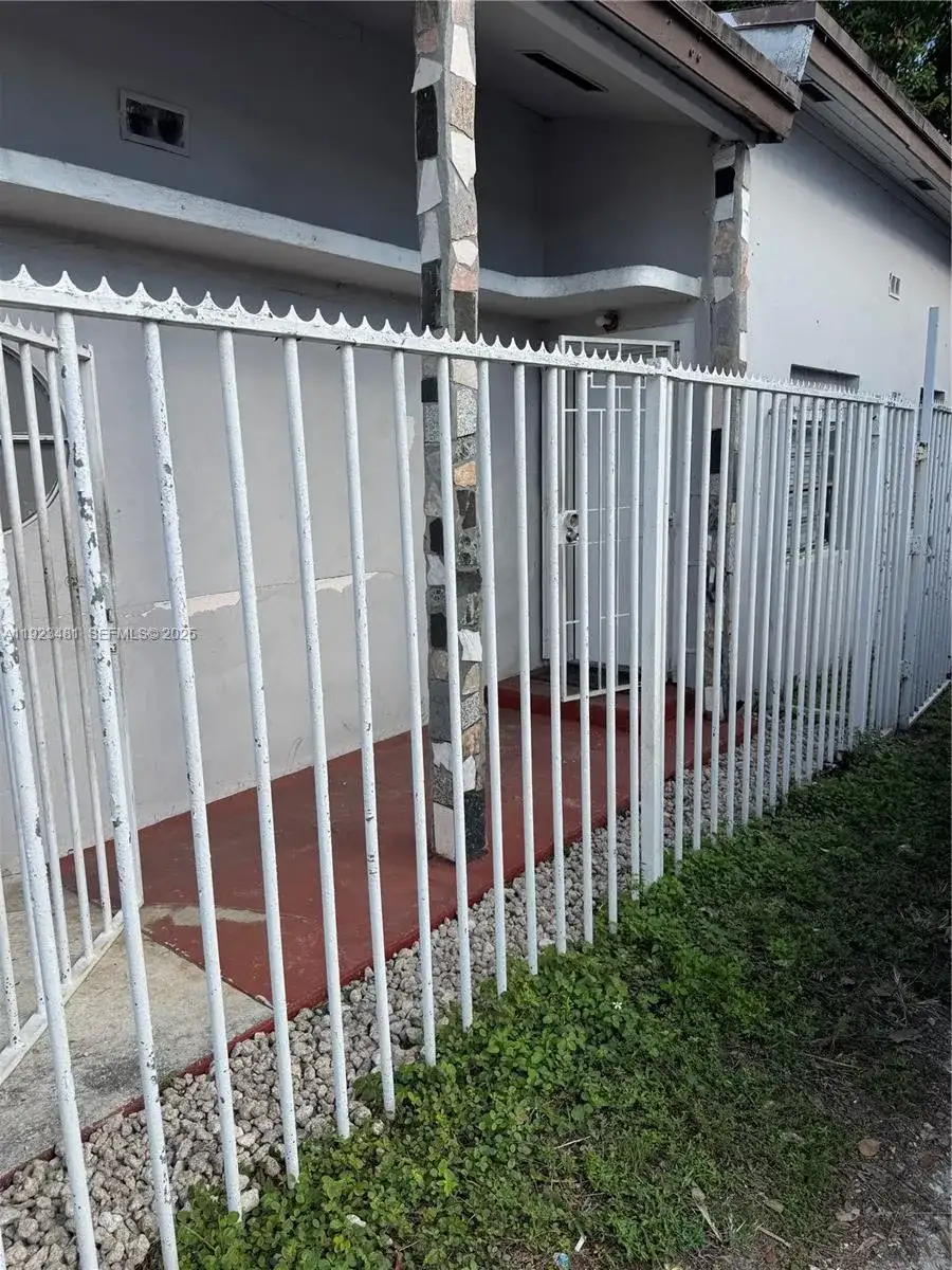 6027 NW 22nd Ave # 0, Miami FL 33142 photo 3