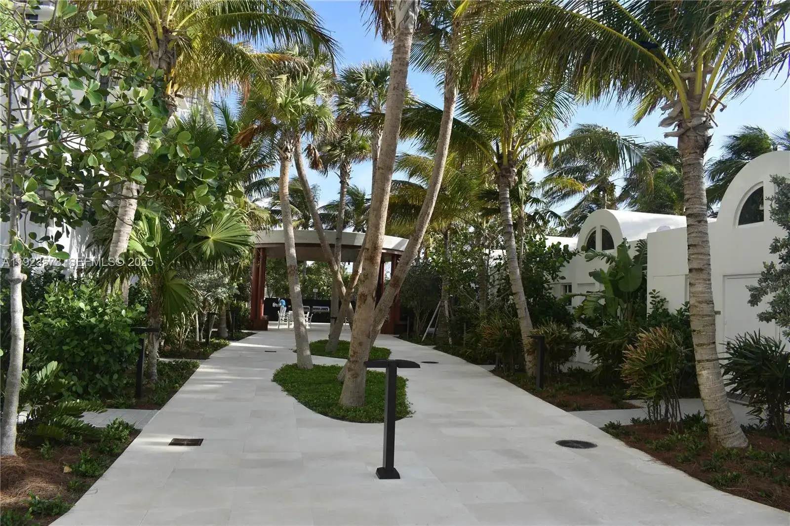 6365 Collins Ave # 3804, Miami Beach FL 33141 photo 2