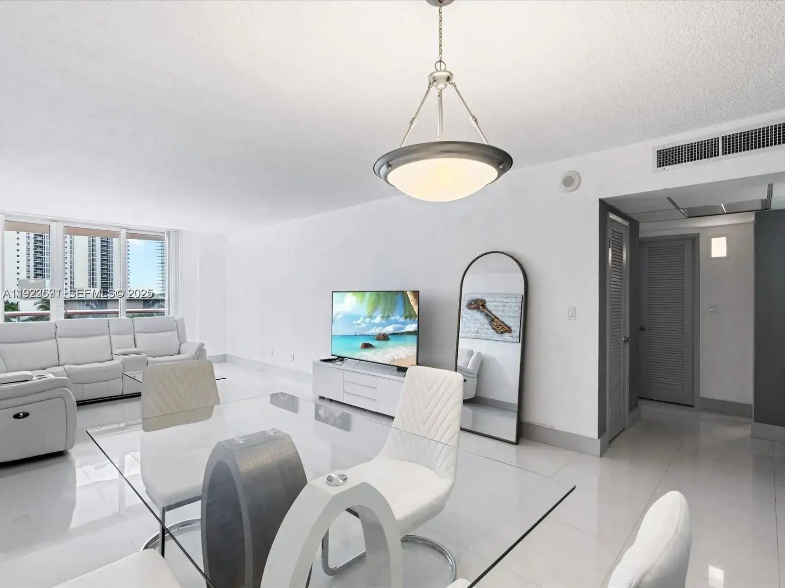 19370 E Collins Ave # 625, Sunny Isles Beach FL 33160 photo 4