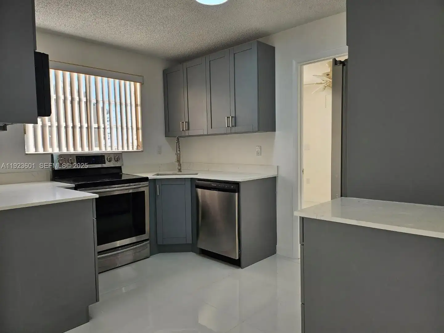 325 NW 72nd Ave # 301, Miami FL 33126 photo 2