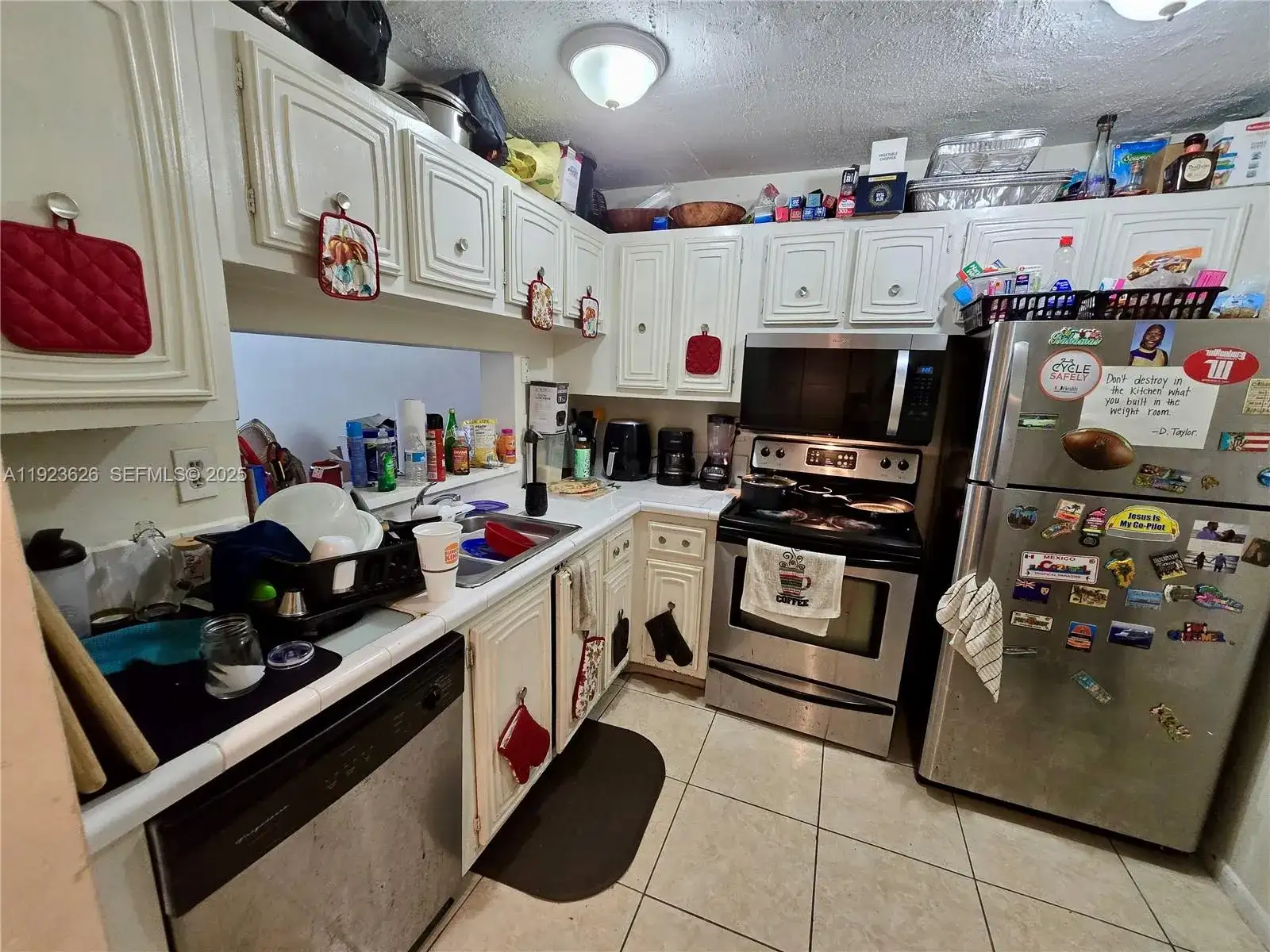 498 NW 165th St Rd # 405, Miami FL 33169 photo 2