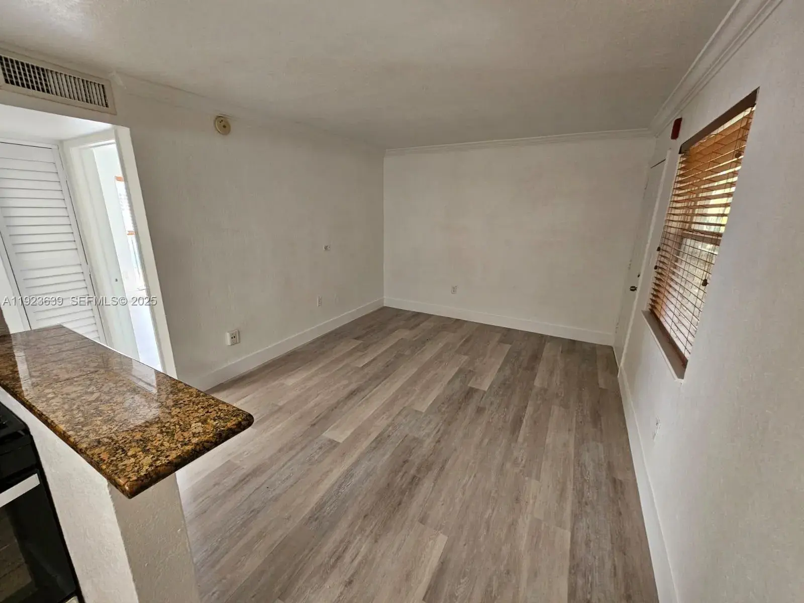 241 S Royal Poinciana Blvd # 202, Miami Springs FL 33166