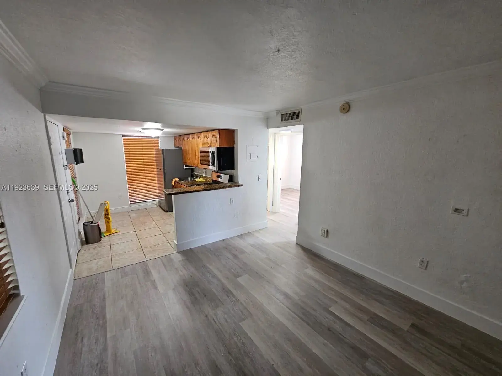 241 S Royal Poinciana Blvd # 202, Miami Springs FL 33166