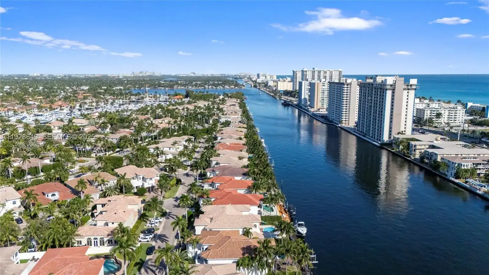 1555 Windjammer Way, Hollywood FL 33019 photo 2