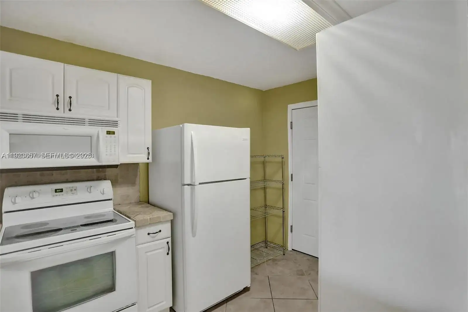 1750 NE 191st St # 4, Miami FL 33179 photo 3