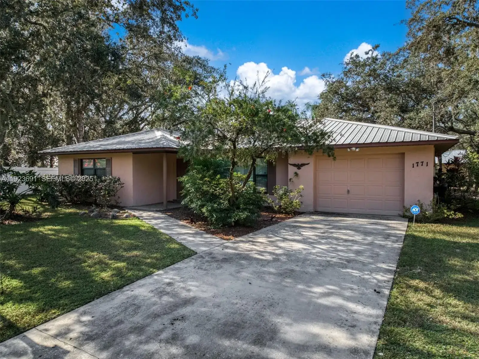 1771 N Torrington Road, Avon Park FL 33825 photo 2