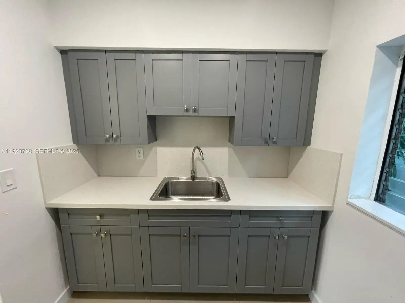 544 Michigan Ave # 10, Miami Beach FL 33139 photo 3