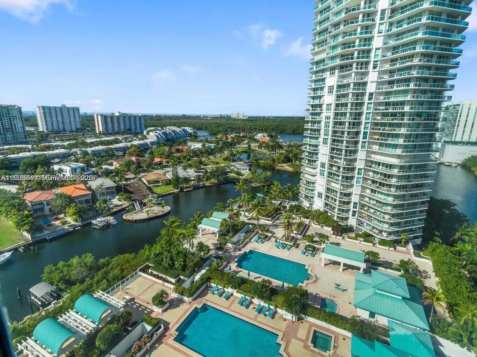 16400 Collins Ave # 942, Sunny Isles Beach FL 33160 photo 3