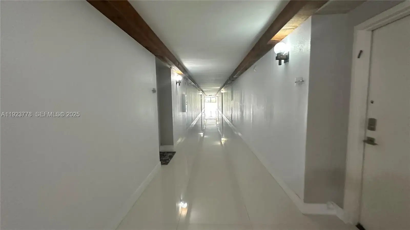 200 Lakeview Dr # 111, Weston FL 33326 photo 5