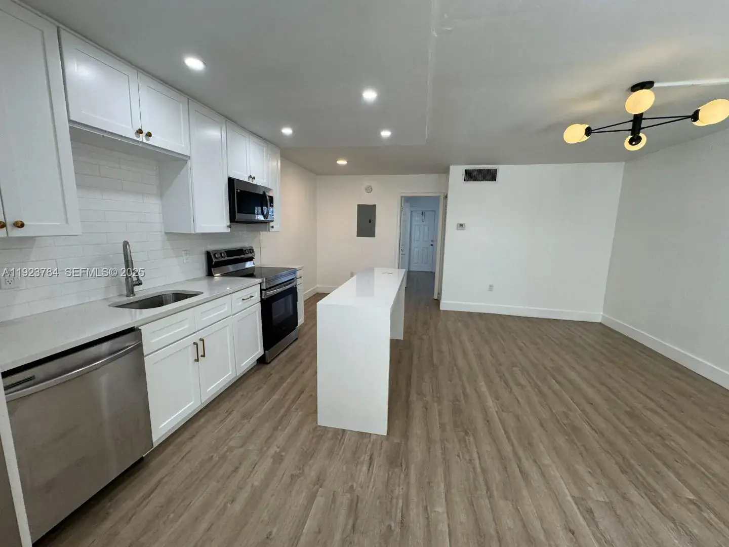 1720 Cleveland St # 110w, Hollywood FL 33020