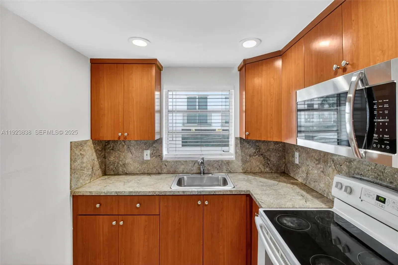 500 NE 26th St # 4B, Miami FL 33137
