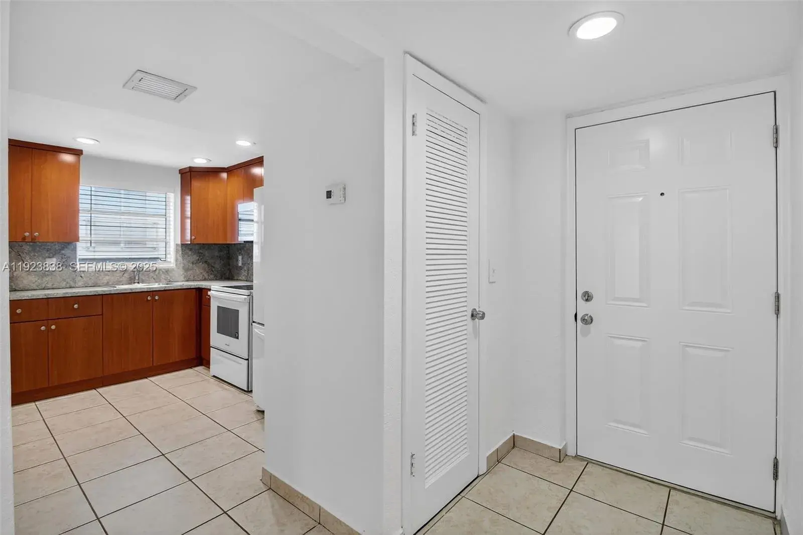 500 NE 26th St # 4B, Miami FL 33137