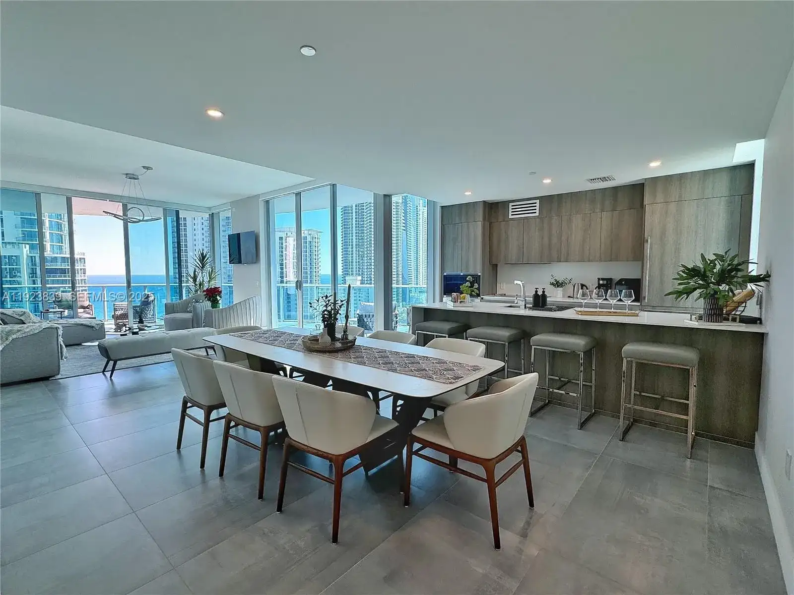 17550 Collins Ave # 1401, Sunny Isles Beach FL 33160 photo 3