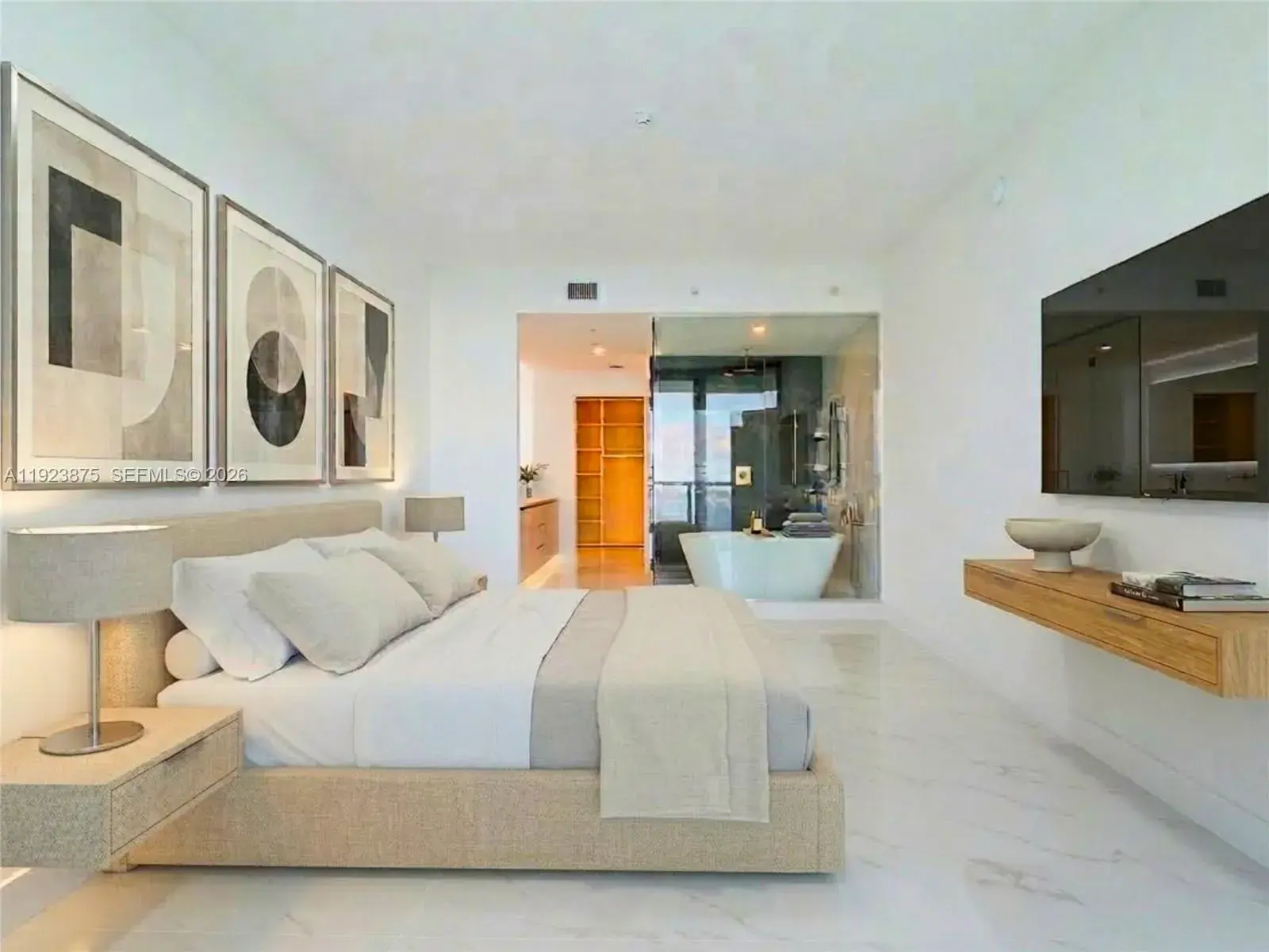 700 NE 24 st # 4201, Miami FL 33137