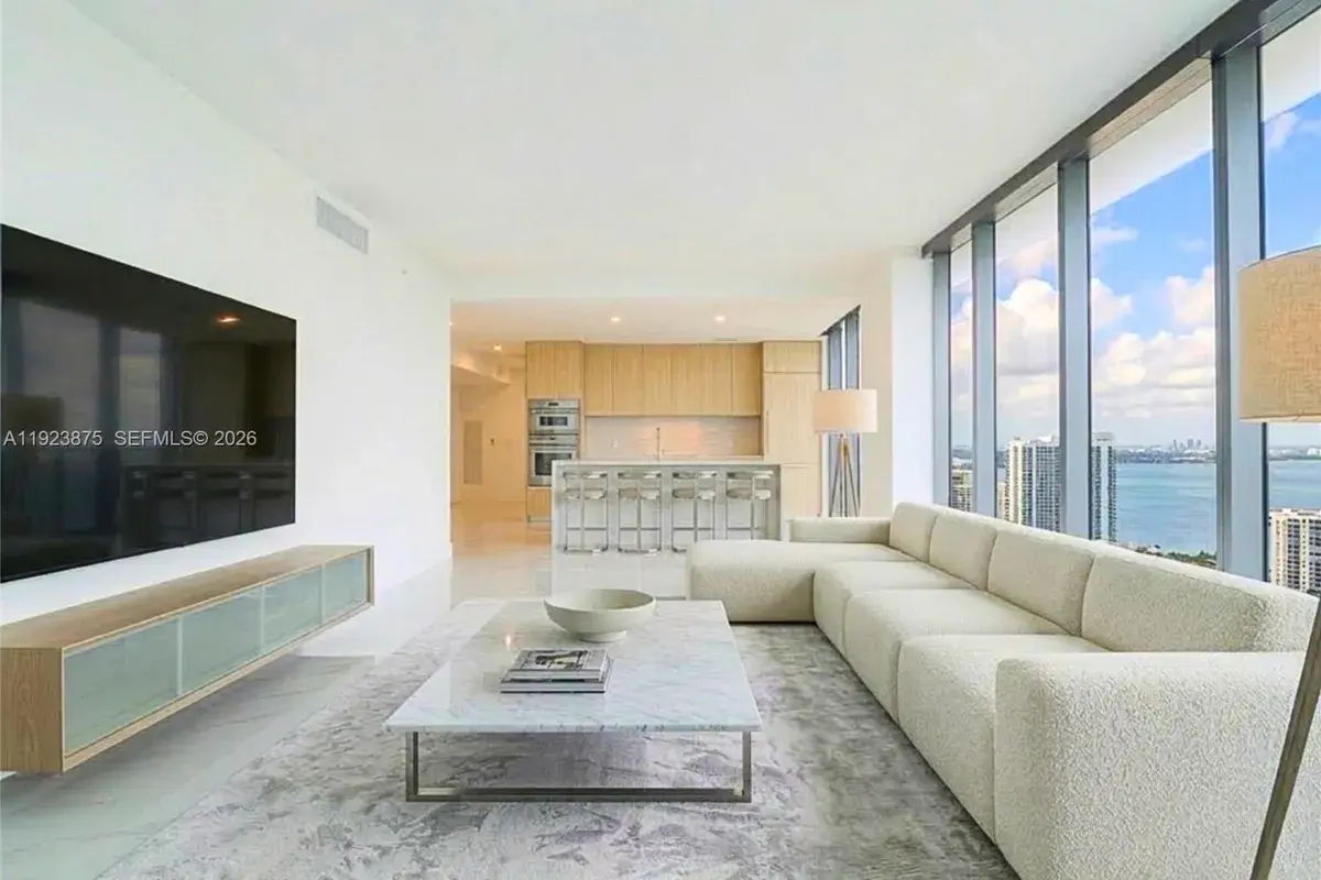 700 NE 24 st # 4201, Miami FL 33137