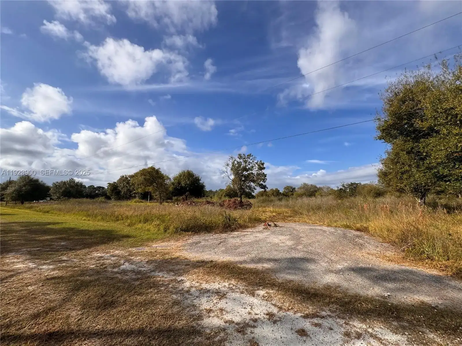 775 S Hacienda St, Clewiston FL 33440 photo 3