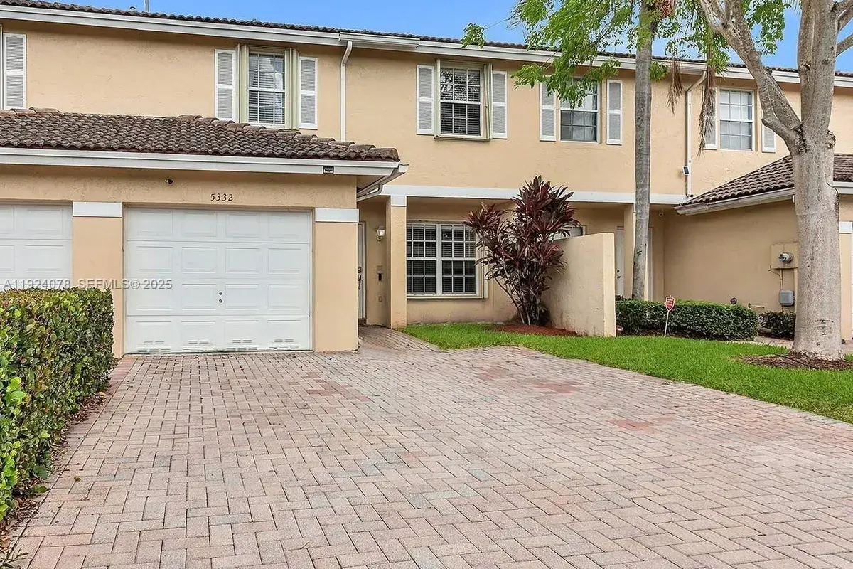 5332 NW 89th Ave, Sunrise FL 33351