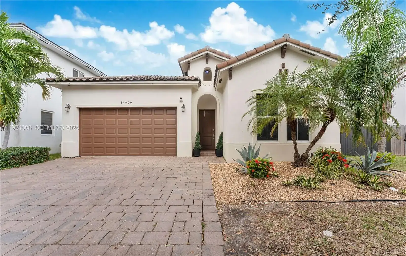 14929 SW 176th Ter, Miami FL 33187 photo 2